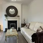 Cosy 2 Double Bed