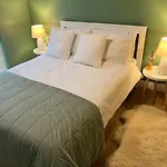 Cosy 2 Double Bed *