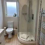 Cosy 2 Double Bed דירה