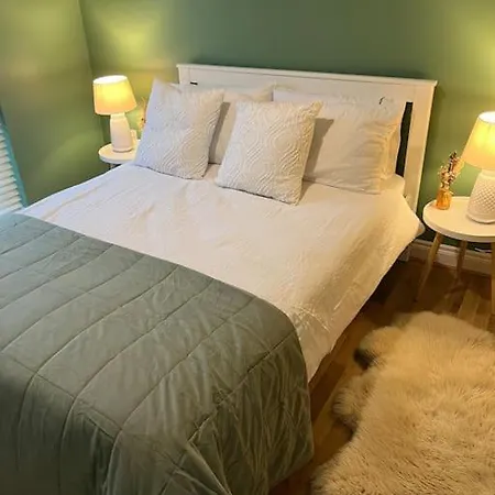 Cosy 2 Double Bed *