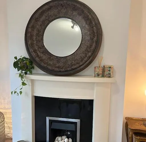 Cosy 2 Double Bed Swords