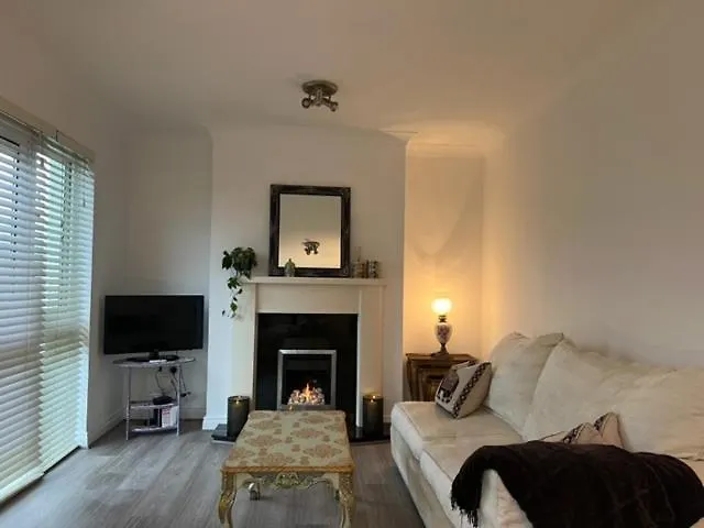 Cosy 2 Double Bed Apartman Swords